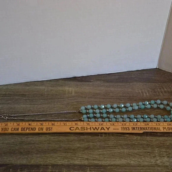 5/$25 Mint Green Beaded Necklace - Picture 3 of 3